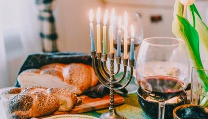 开云下载-刀光剑影：双方实力对比让人不禁为之动容，刀光剑影现场