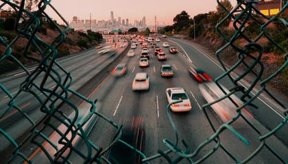 开云下载-刀光剑影：双方实力对比让人不禁为之动容，刀光剑影现场